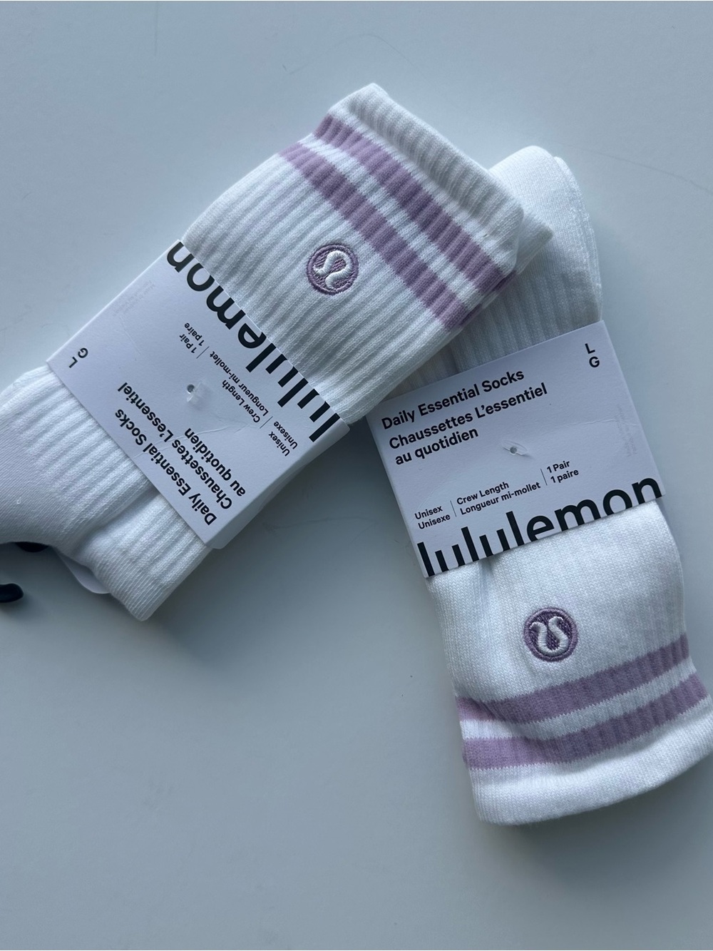 Lululemon Socks Unisex Size L White w/ purple stripes Daily Essential Socks NWT
